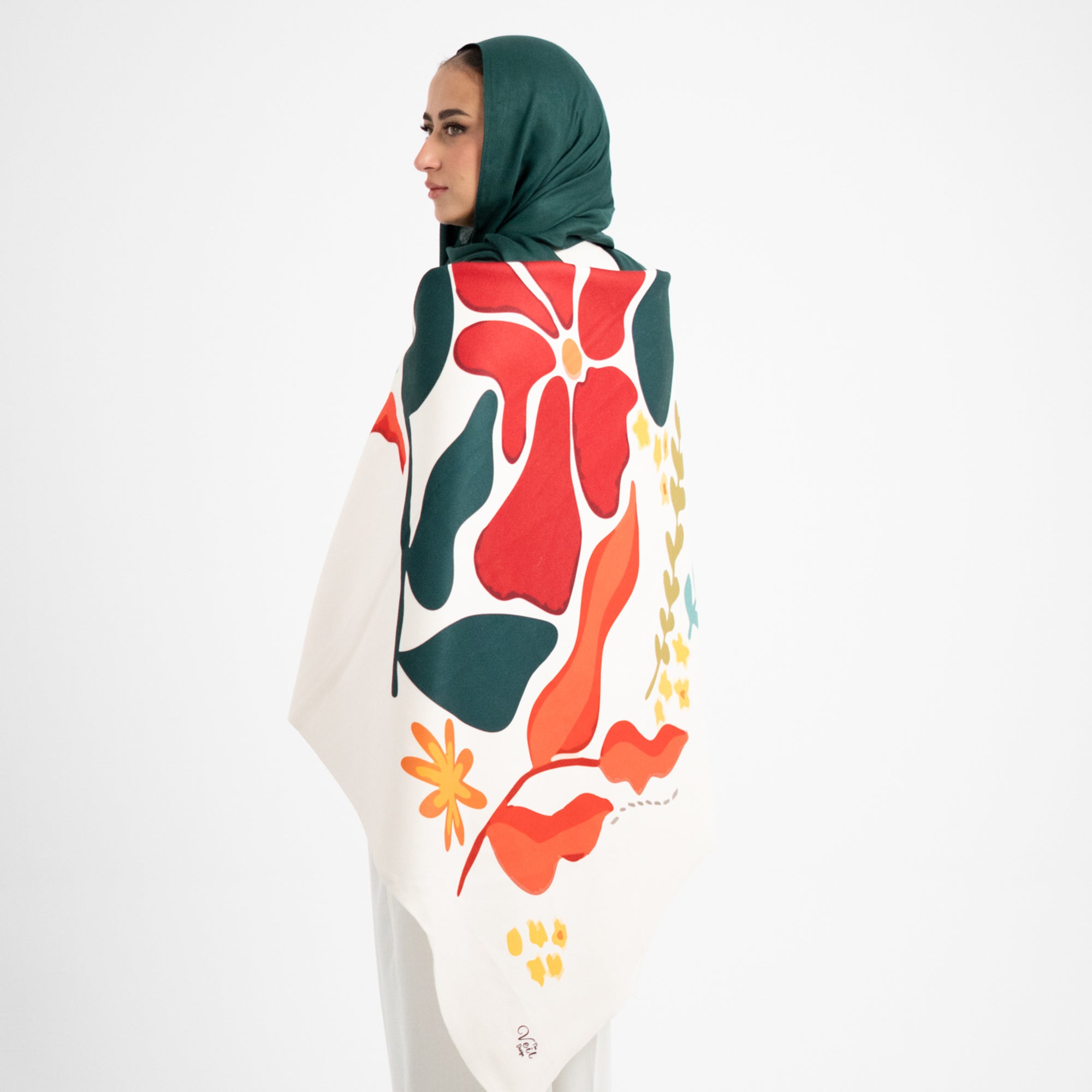 Wool Elegance Bloom