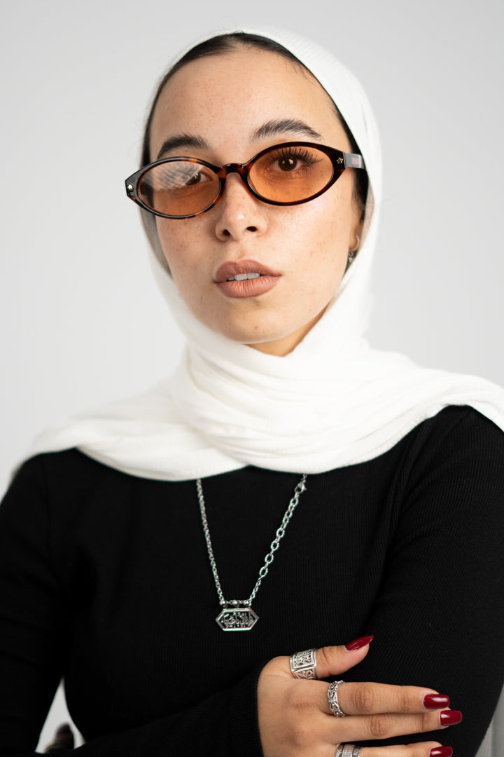 Kuwaiti soft off white